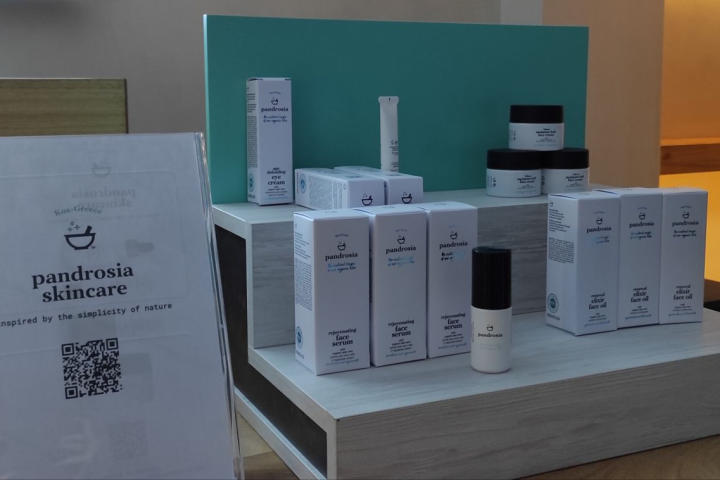 KosTV - Κυκλοφορεί πλέον στην αγορά η πρώτη ολοκληρωμένη σειρά περιποίησης προσώπου της εταιρείας ''Pandrosia''